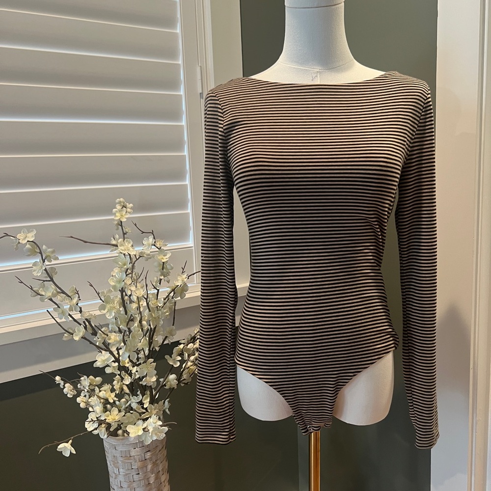 Boatneck bodysuit